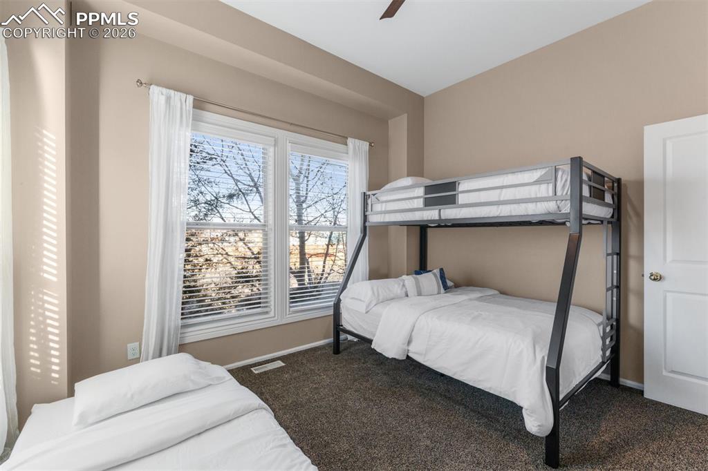 Image 23 of 34: Bedroom