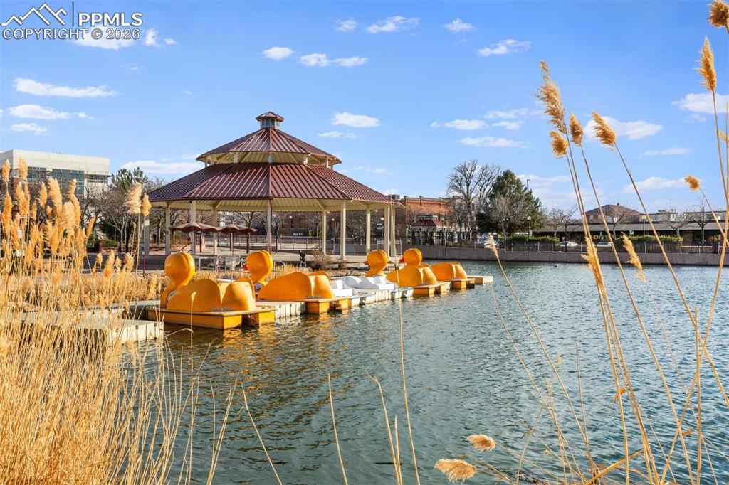 Image 28 of 34: Dock