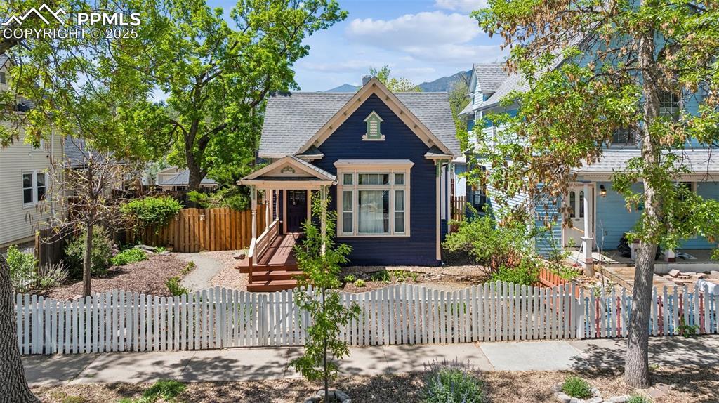 Image 27 of 29: Front of Structure