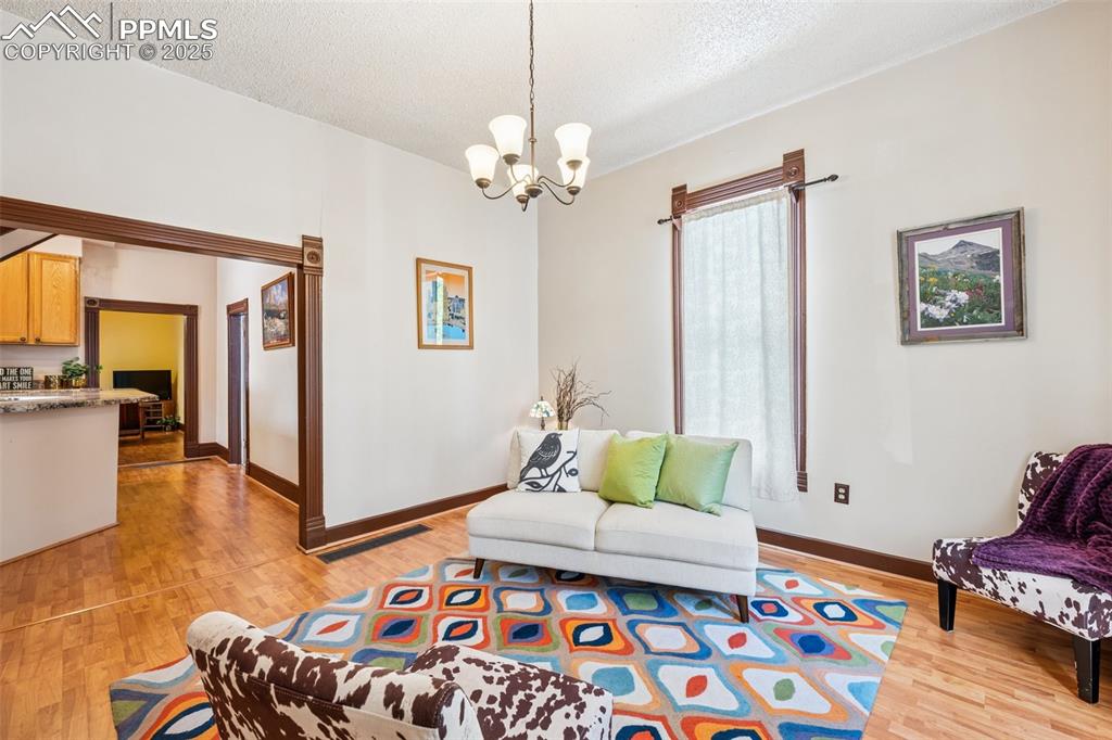 Image 5 of 29: Living Room