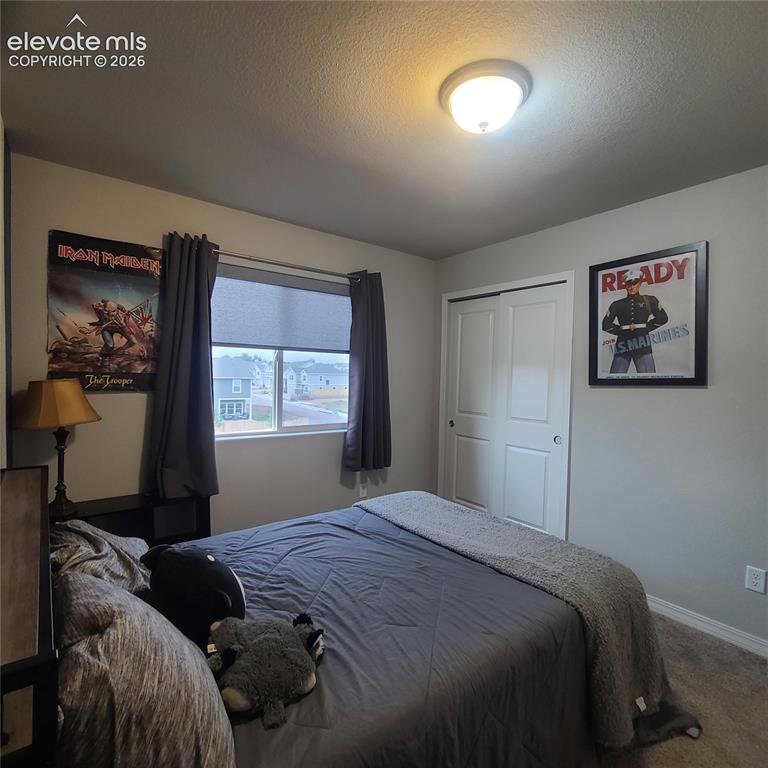 Image 18 of 34: Bedroom