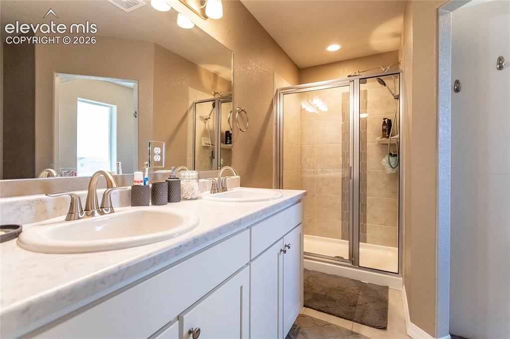 Image 18 of 36: Primary Bathroom