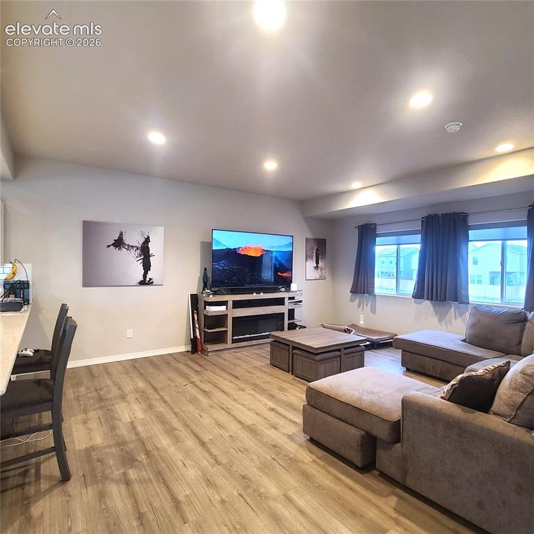 Image 5 of 34: Great Room