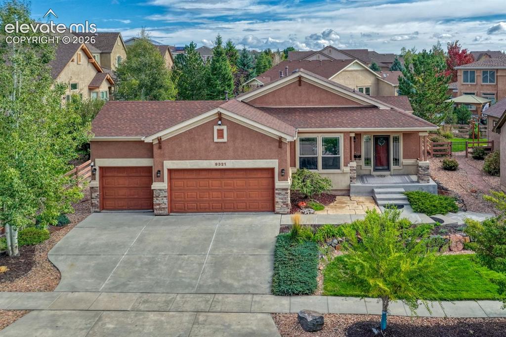 Image 2 of 50: This beautifully appointed Vantage-built home offers 3BRs, 3BAs, stunning P