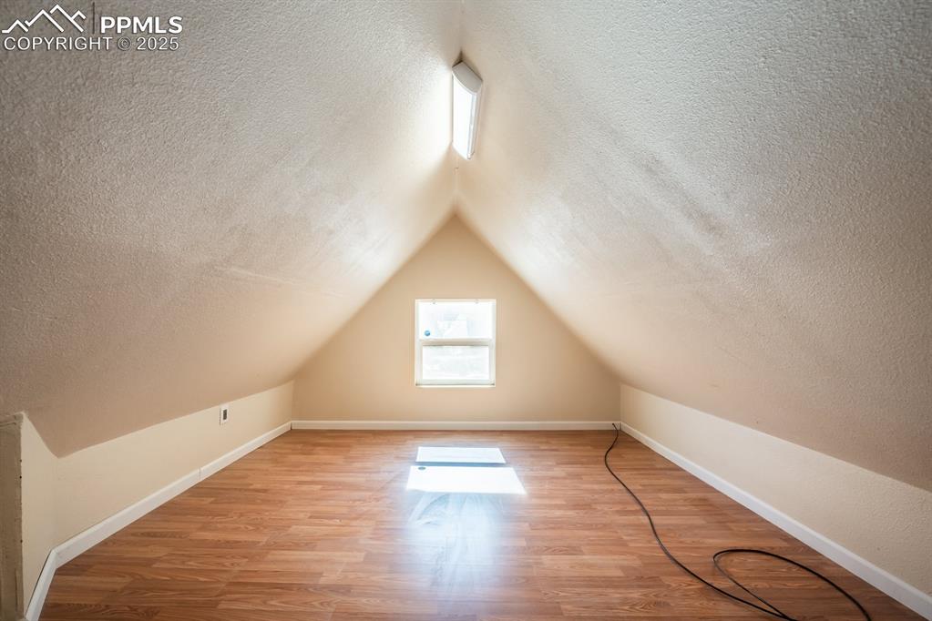 Image 17 of 21: Bonus Room