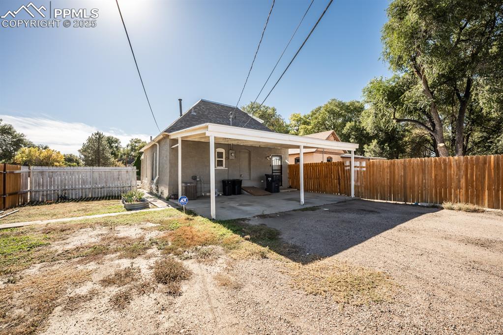 Image 19 of 21: Back of Structure