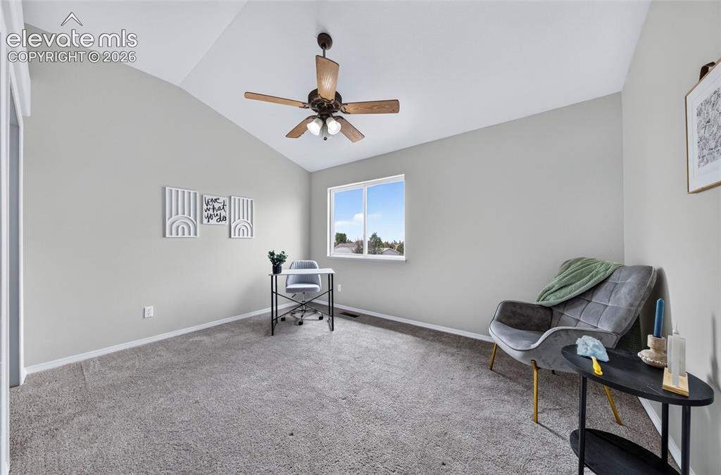 Image 19 of 32: Sitting Room