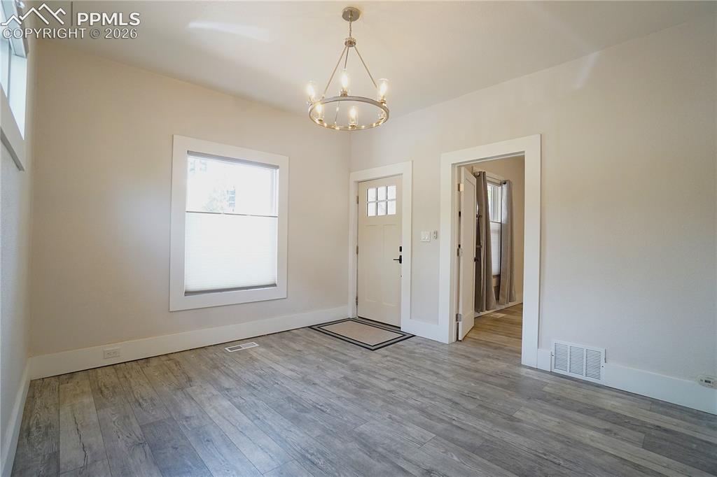 Image 8 of 42: Entry