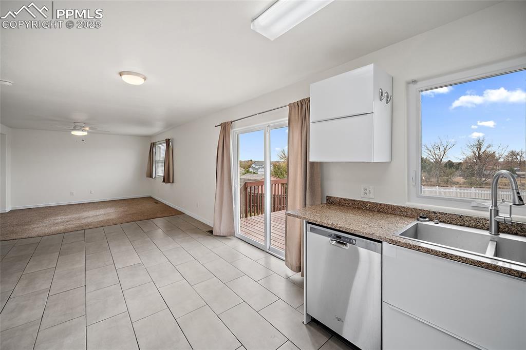 Image 14 of 50: Main Level Kitchen