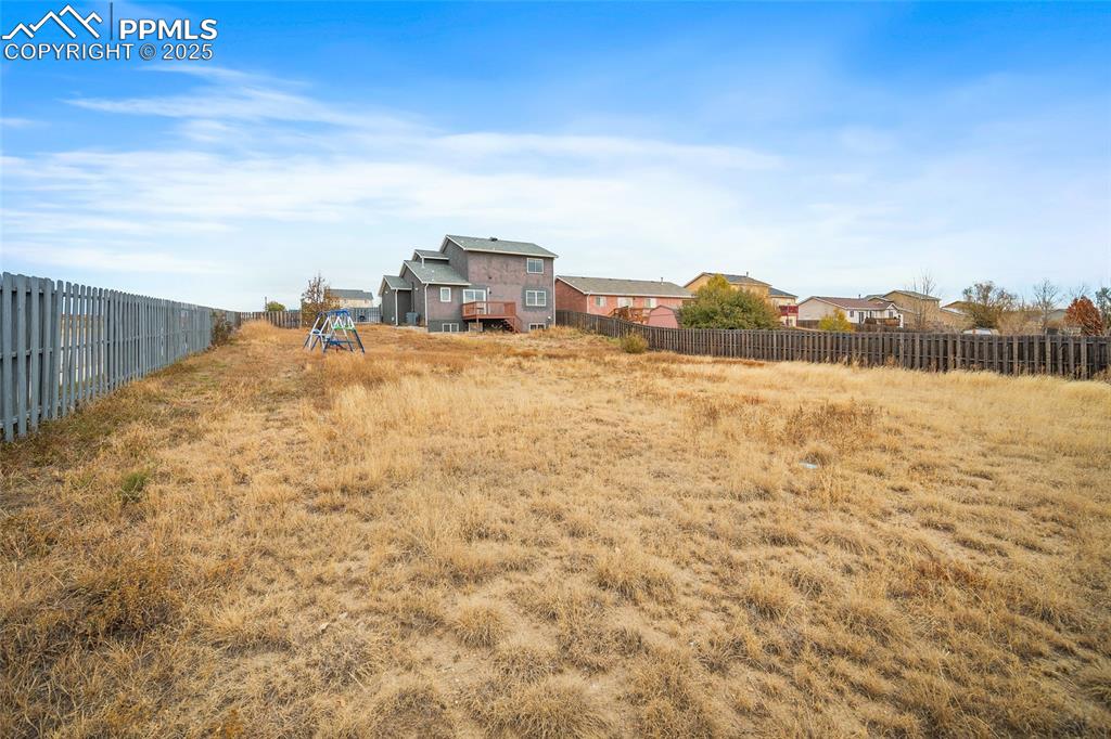 Image 40 of 50: 1/3rd Acre Lot