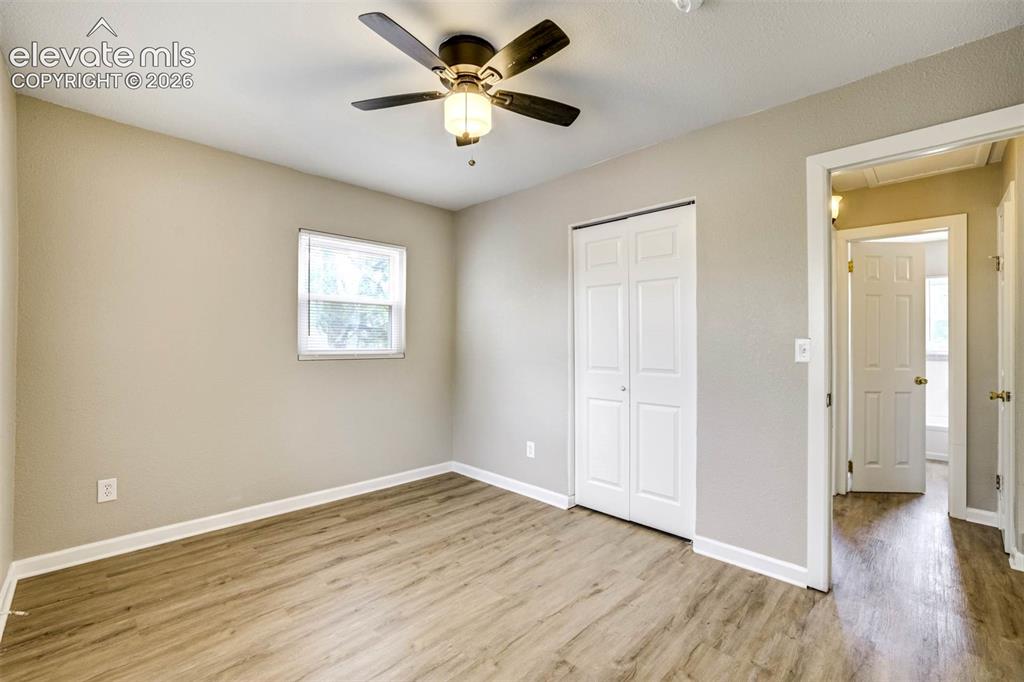 Image 11 of 27: Bedroom