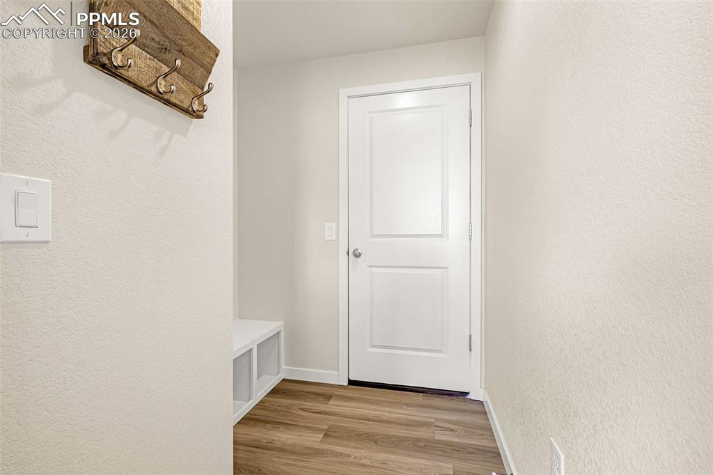 Image 14 of 50: Mud Room