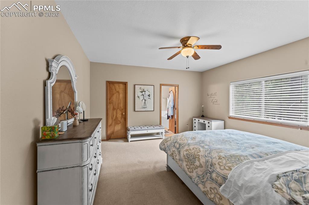 Image 13 of 50: Bedroom