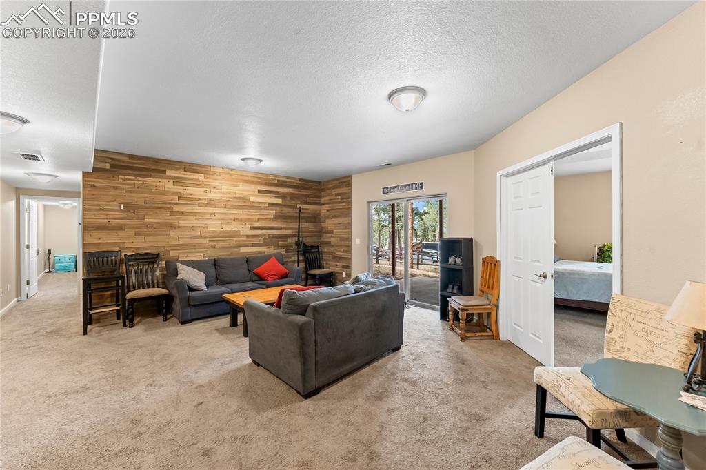 Image 24 of 50: Living Room