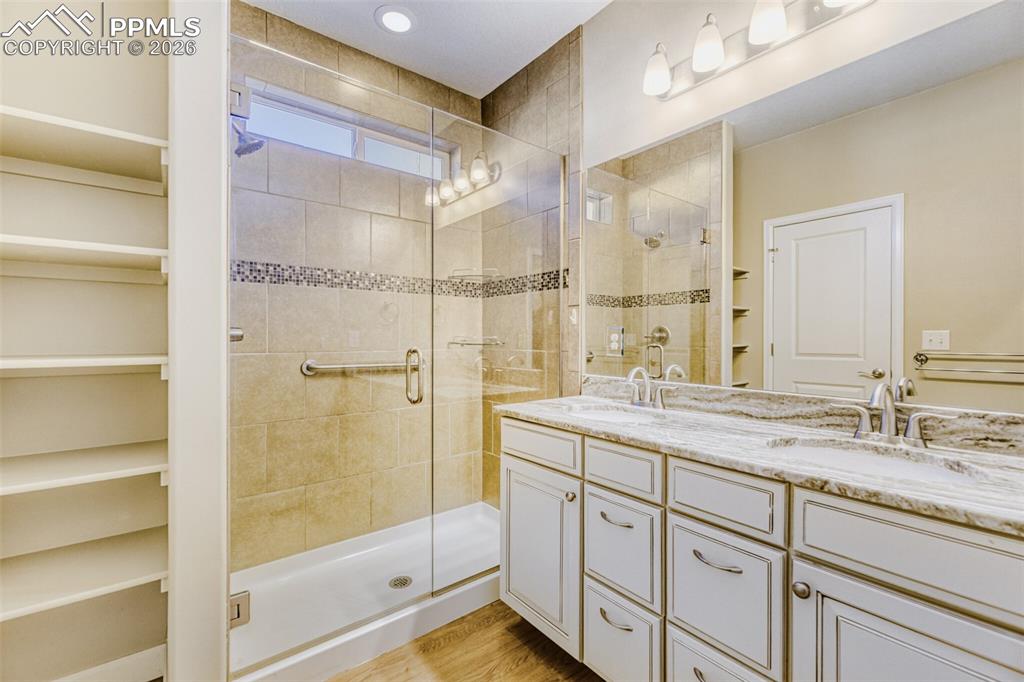 Image 24 of 49: primary ensuite