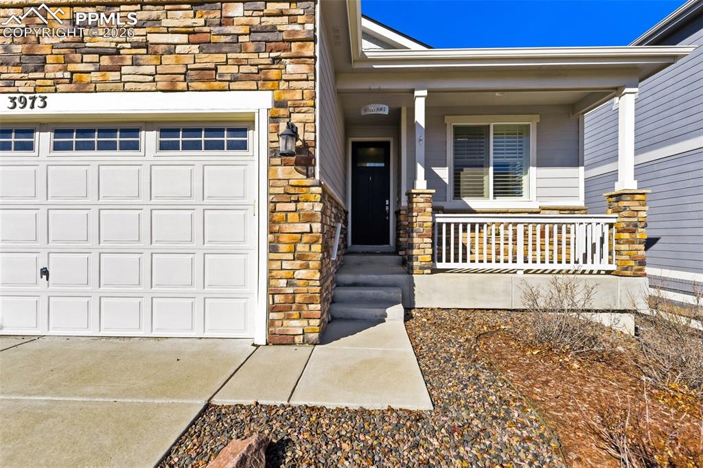 Image 4 of 49: inviting entry