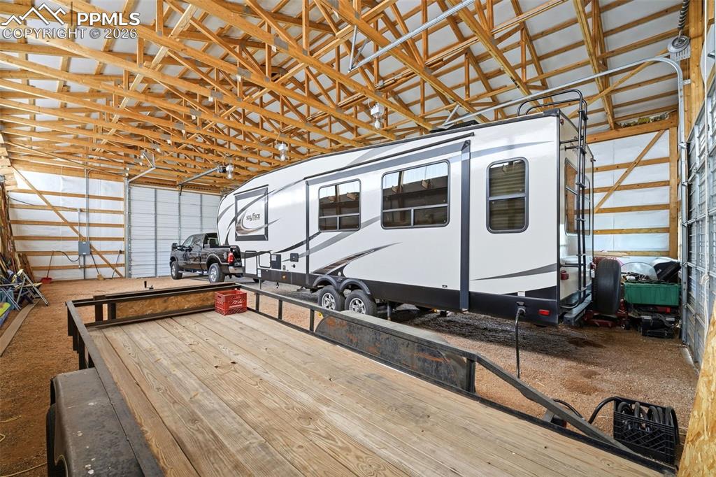 Image 50 of 50: Garage