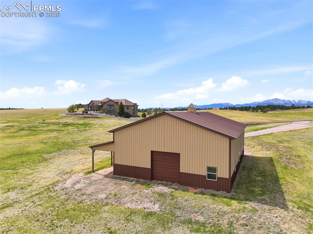 Image 8 of 50: Out Buildings