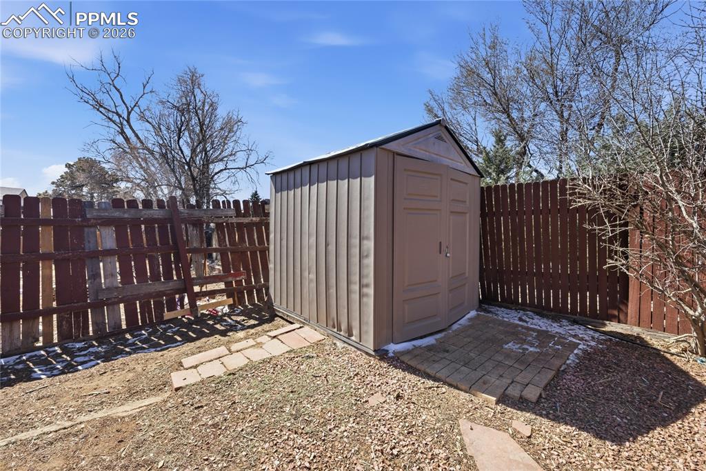 Image 36 of 38: No Description Available