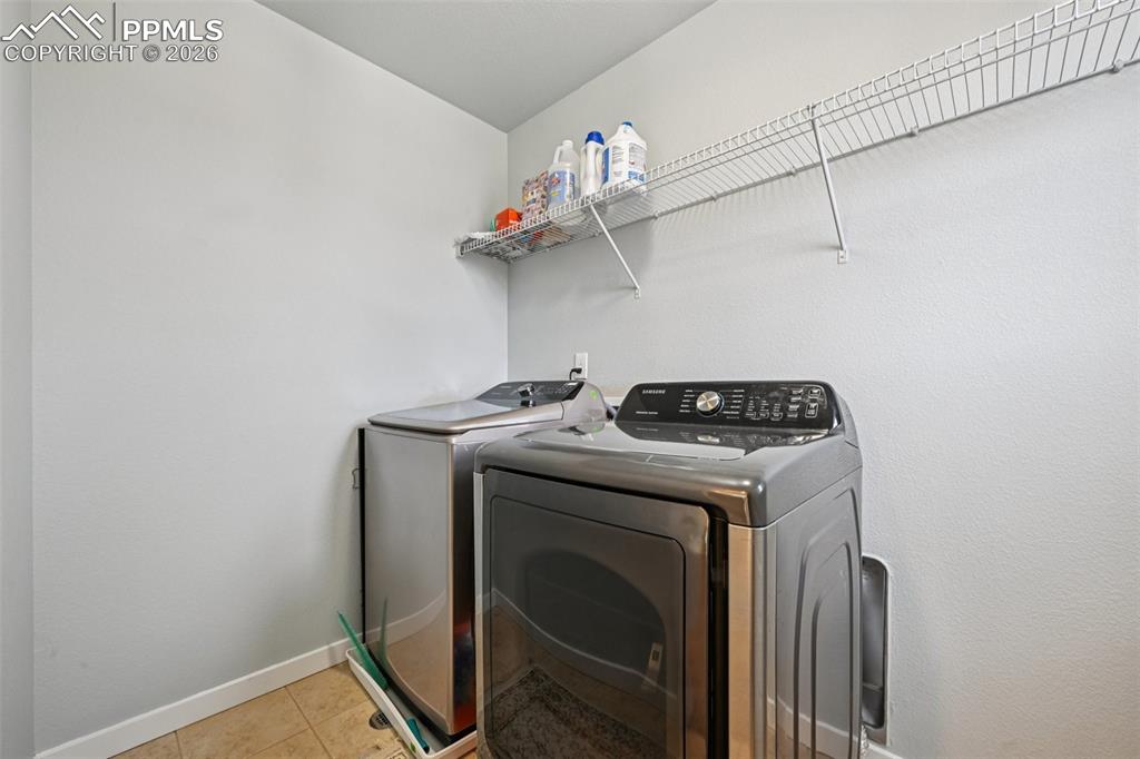 Image 21 of 47: upstairs laundry