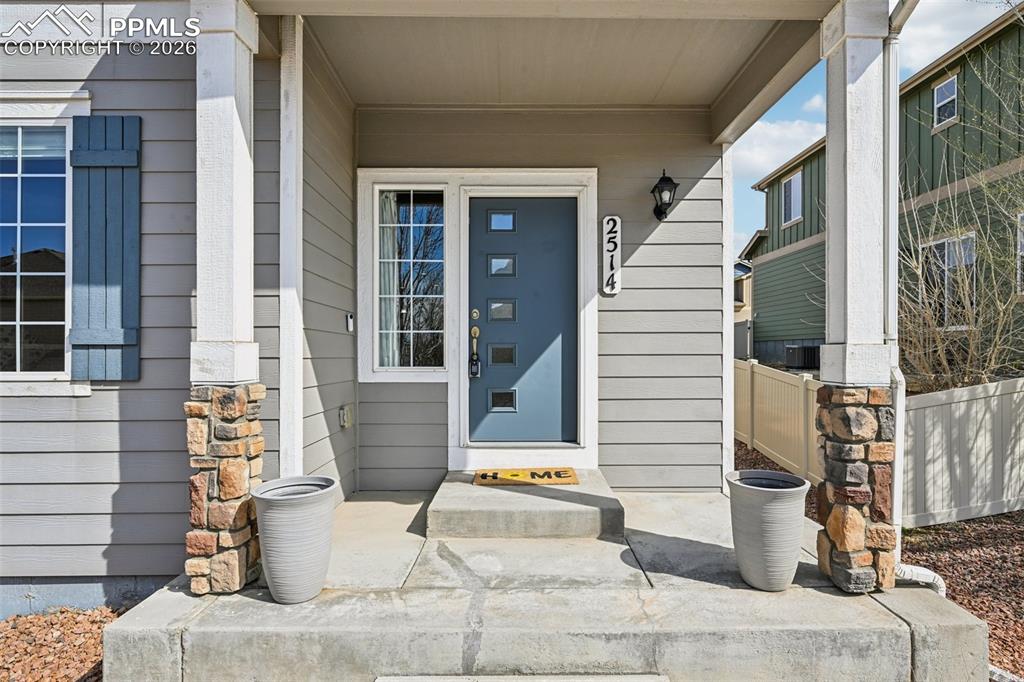 Image 3 of 47: Entry