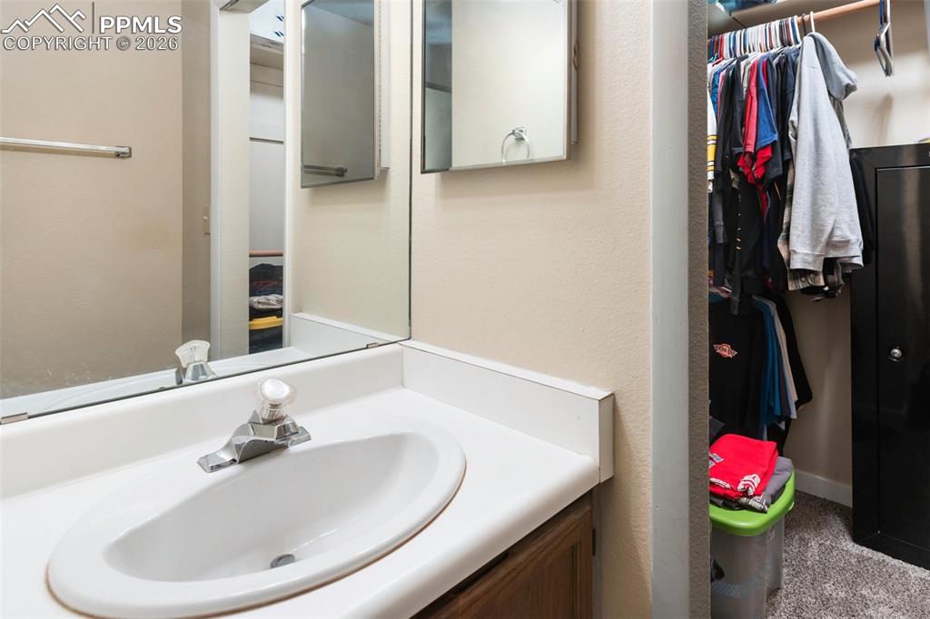 Image 18 of 41: Sink in Master