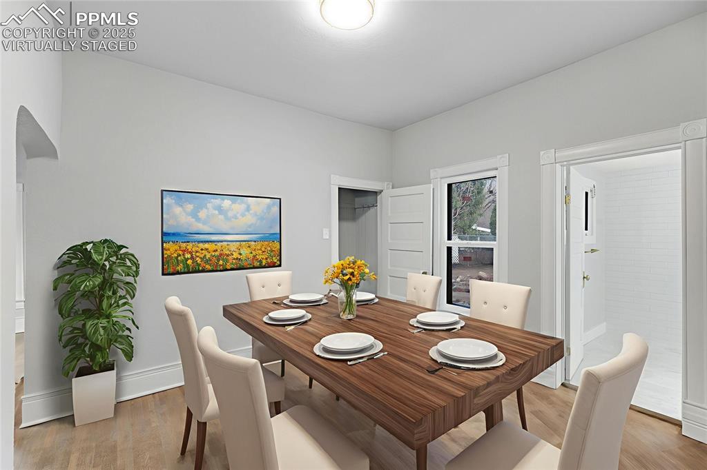 Image 14 of 38: Dining Room Virtually Staged