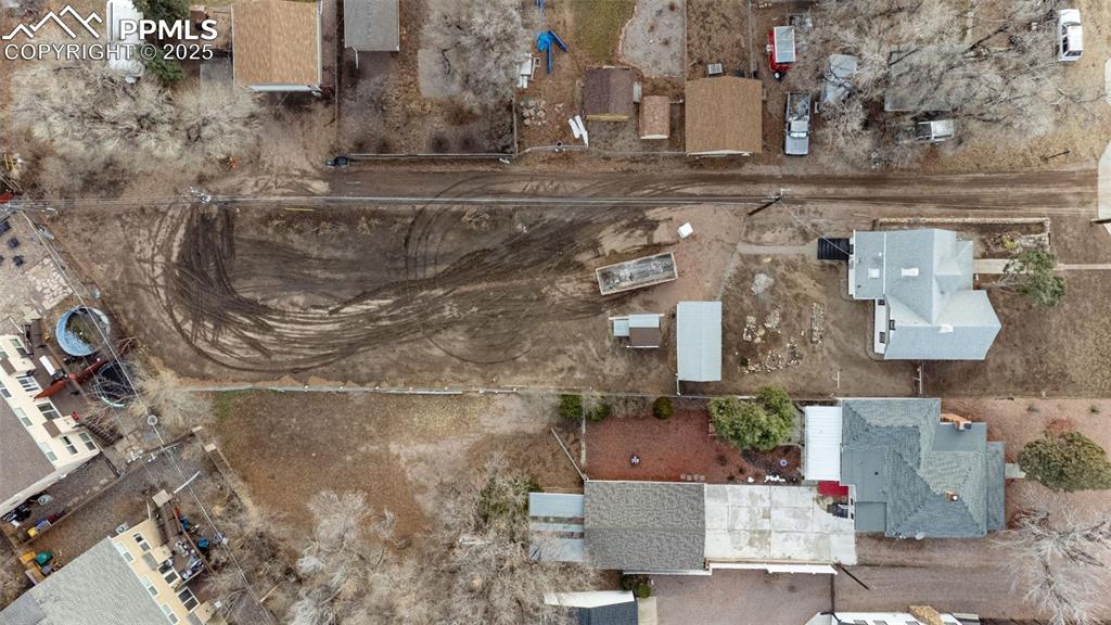 Image 2 of 38: Large Lot