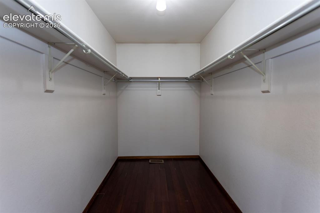 Image 15 of 35: Closet