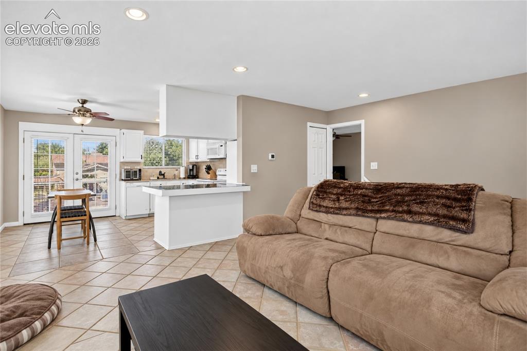 Image 20 of 32: - open entertainment spaces
