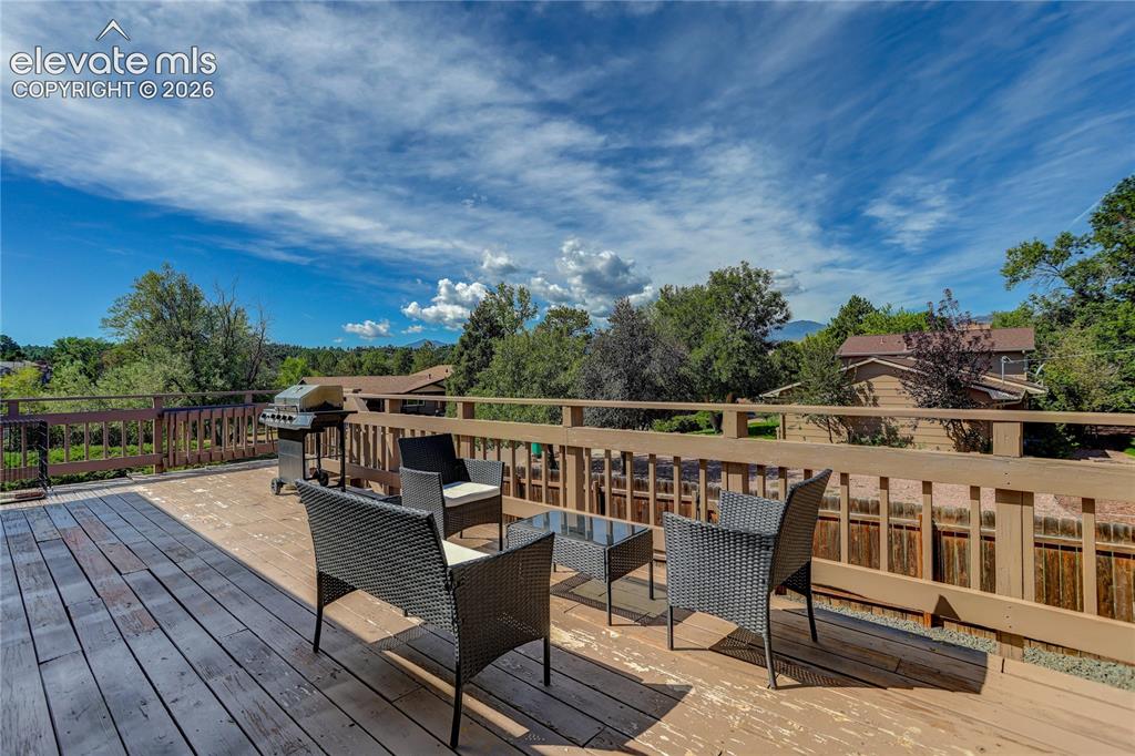 Image 22 of 32: - deck