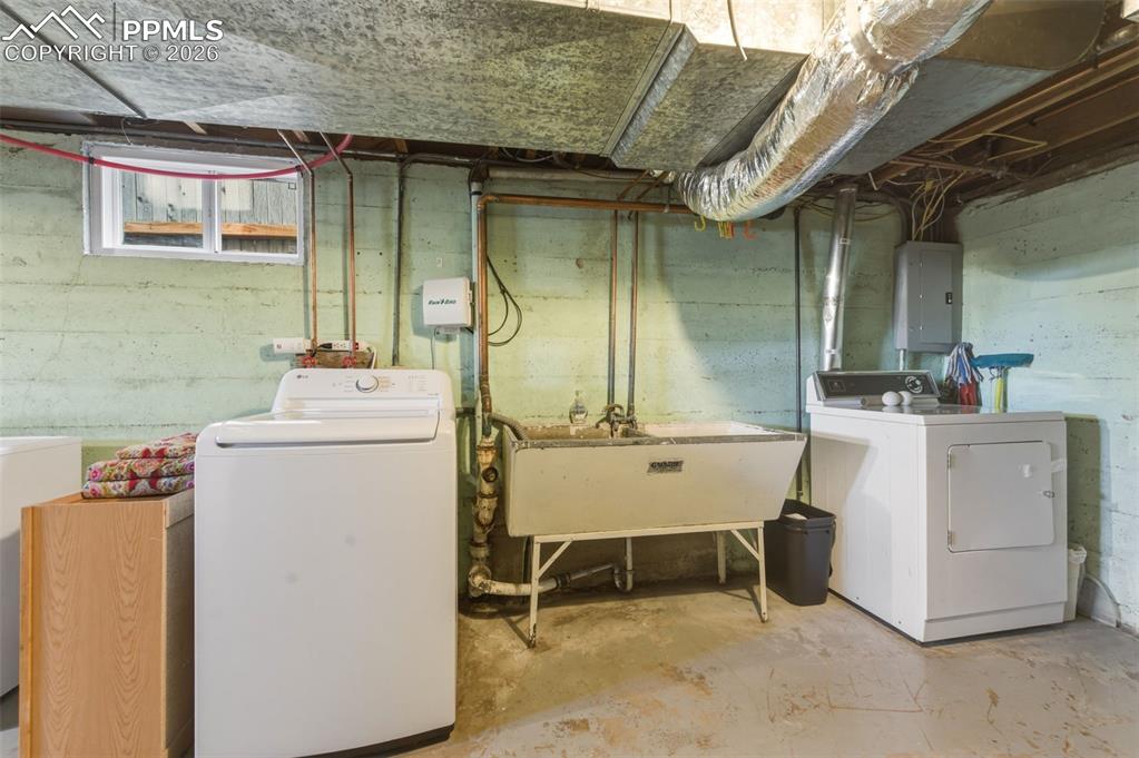 Image 32 of 50: Utility Space