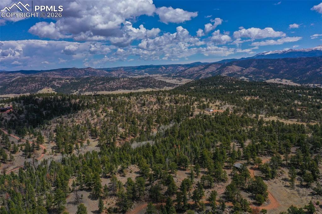 Image 20 of 40: View