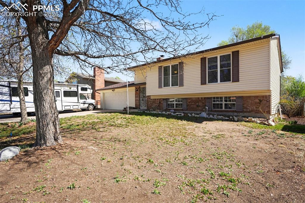 Image 2 of 27: Front of Structure