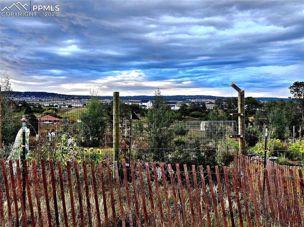 Image 30 of 44: Garden