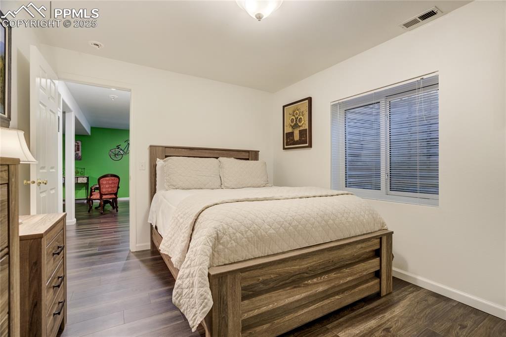 Image 33 of 43: Basement Bedroom perfect for guests