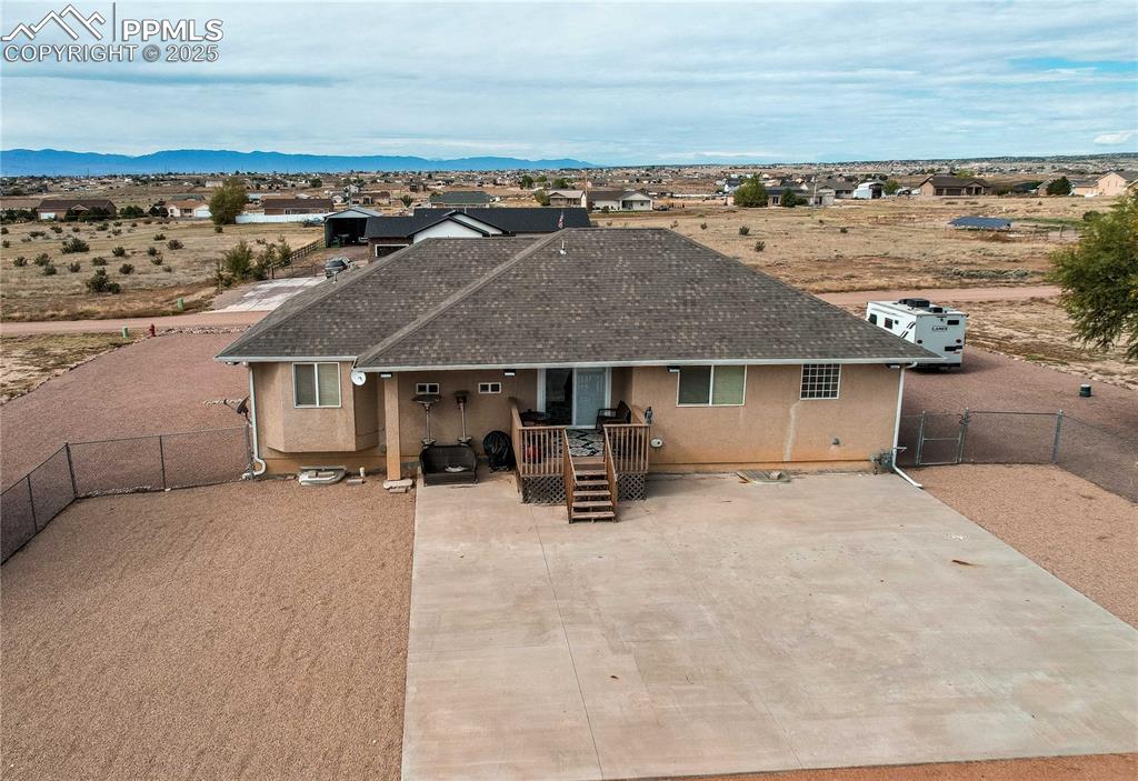 Image 12 of 48: Back of Structure