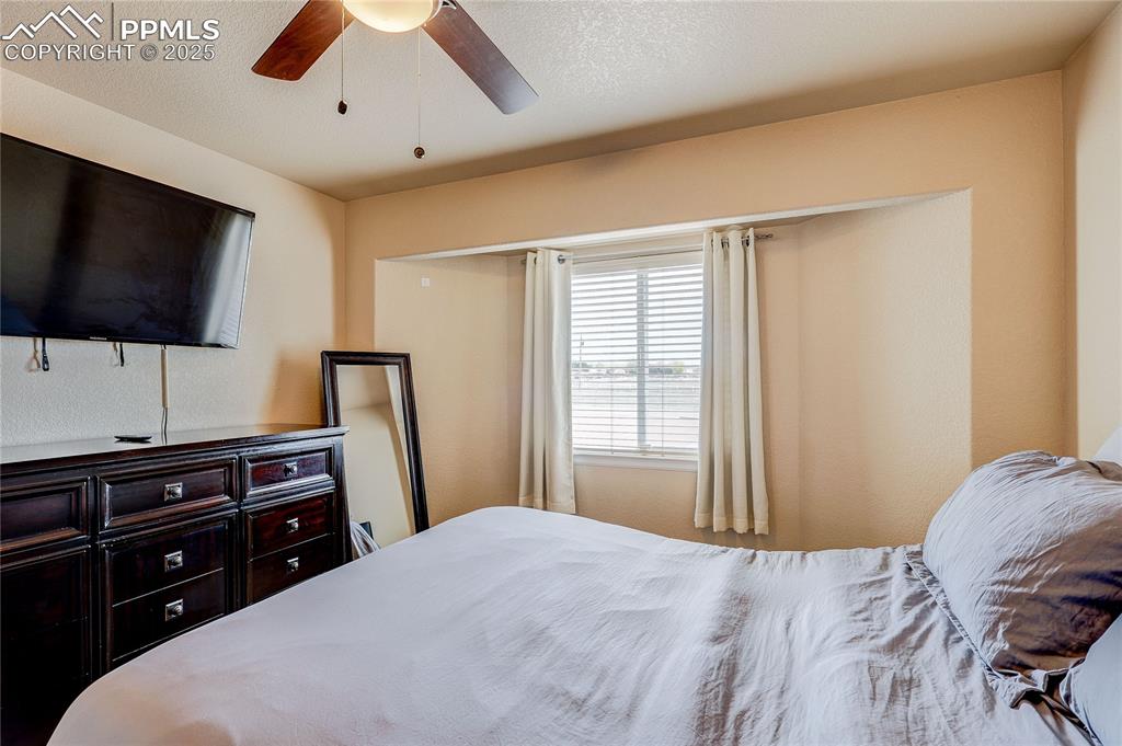 Image 30 of 48: Bedroom