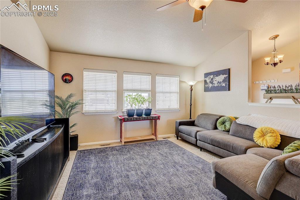 Image 39 of 48: Living Room