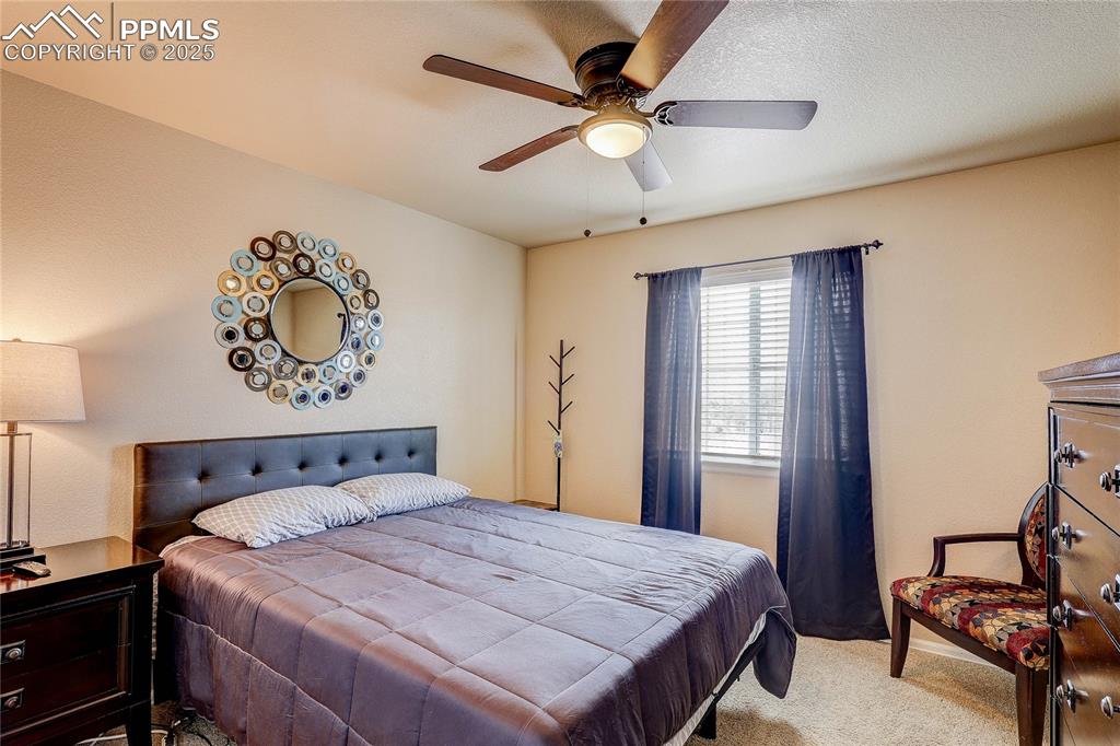 Image 41 of 48: Bedroom