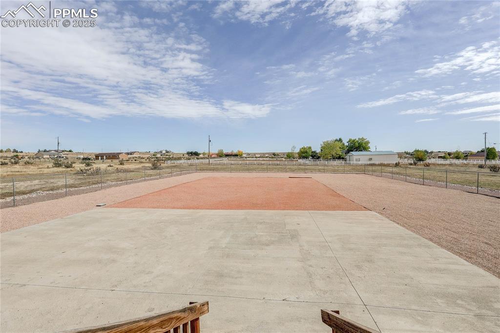 Image 5 of 48: Patio