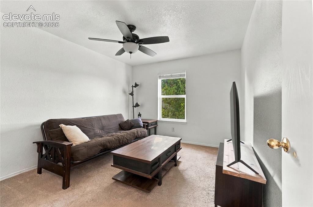 Image 15 of 30: Living Room