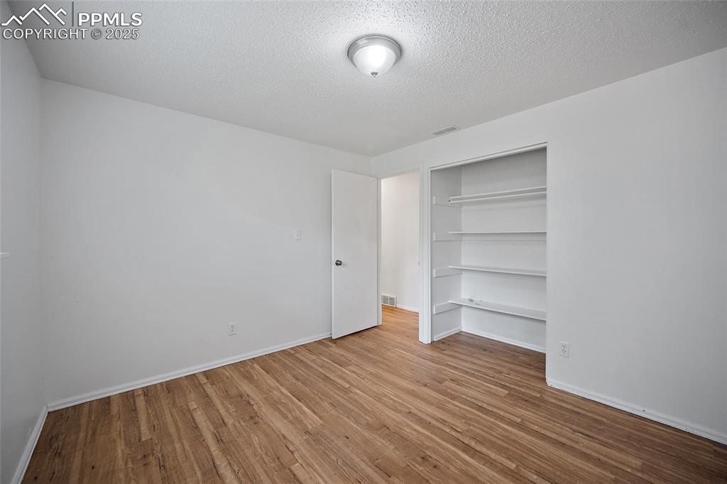 Image 12 of 29: Bedroom