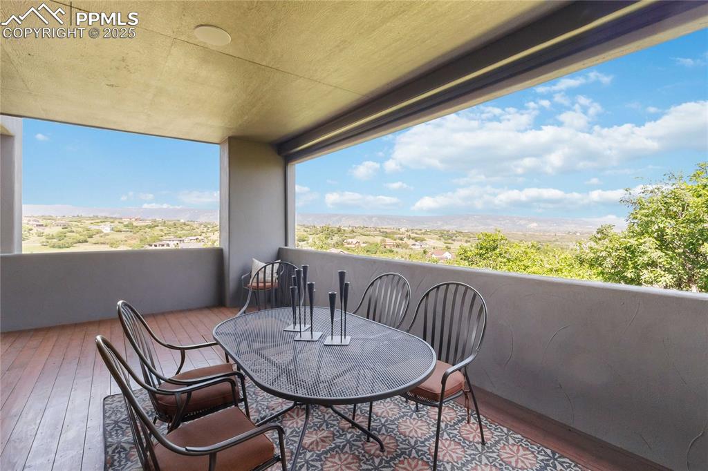 Image 46 of 48: Balcony