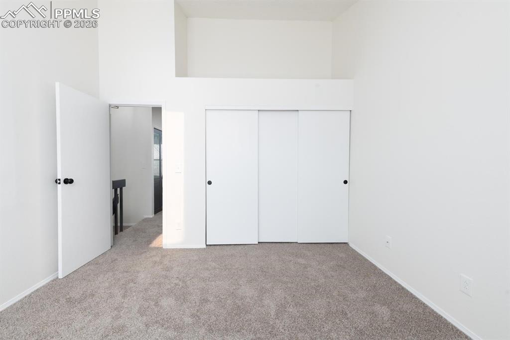 Image 23 of 28: Bedroom