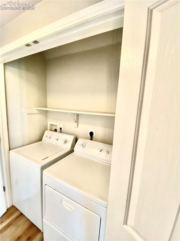 Image 15 of 21: Located in hallway