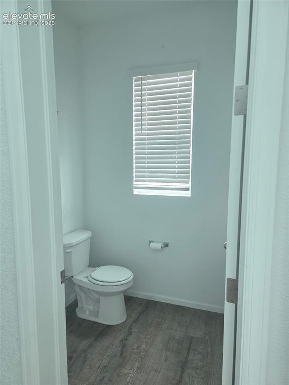 Image 15 of 15: Bathroom