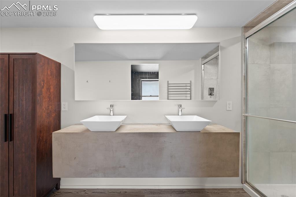 Image 15 of 31: Master Bathroom