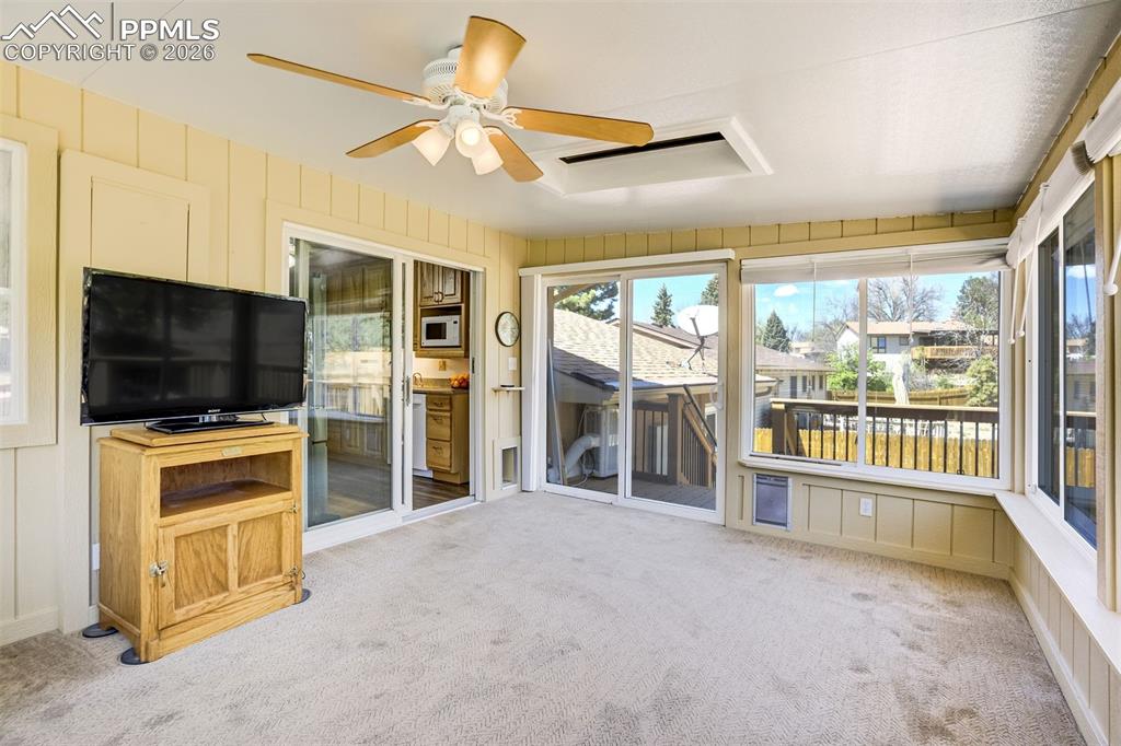 Image 18 of 50: Sun Room