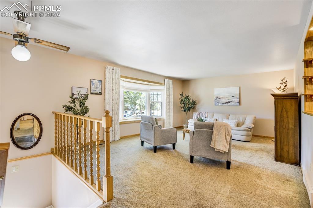 Image 4 of 50: Living Room